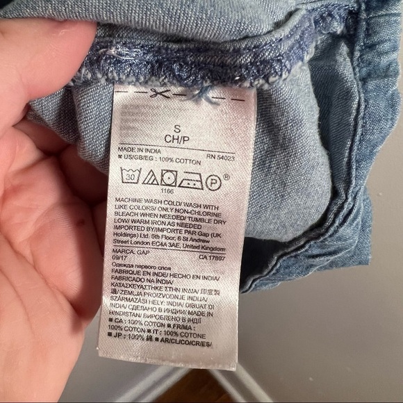 Gap for Good Chambray Top Ruffle Bell Sleeve - Picture 11 of 11